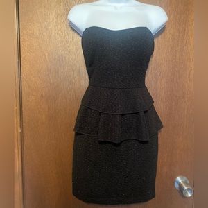 Windsor - Strapless Black Dress